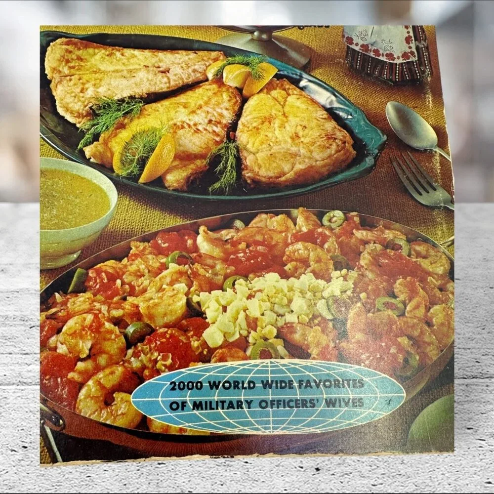 Vintage‎ Recipes On Parade CASSEROLES International Military Wives Cookbook VTG